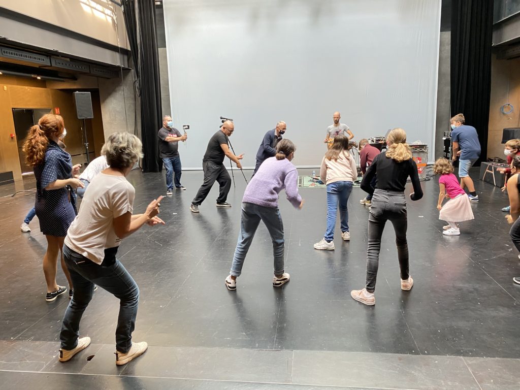 antiquarks_atelier_corps_musique_ 